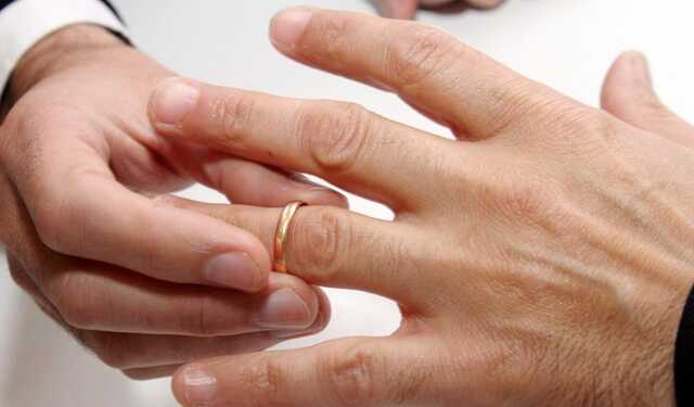 В Україні хочуть узаконити партнерство для одностатевих пар