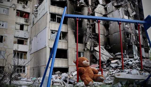 Кабмин одобрил механизм принудительной эвакуации детей из зон активных боевых действий