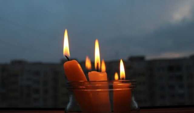 В Запорожье после обстрелов проблемы со светом, энергетики уже работают