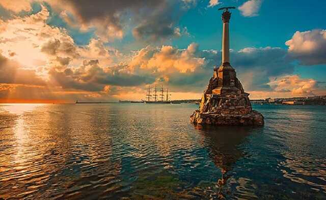 Окупанти в Севастополі влаштували абсурдну акцію, натякнувши на агресивні плани