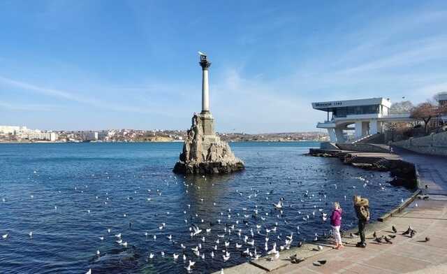 В окупованому Севастополі зранку чують вибухи та звуки стрілянини