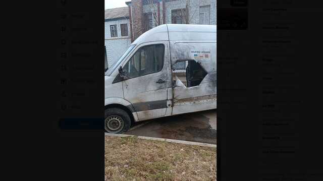 На Донбасі під обстріл потрапив автомобіль із польськими волонтерами, які везли гаманітарку