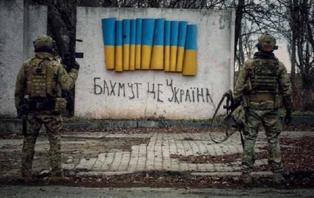 Яструбам "Азова" потрібні надійні професійні "очі" для перемоги над вбивцями, – волонтерка