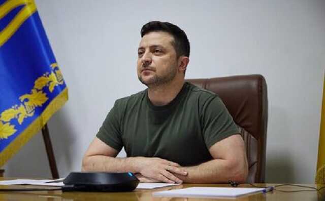 Зеленський передав Харкову почесну відзнаку "Місто-герой України"