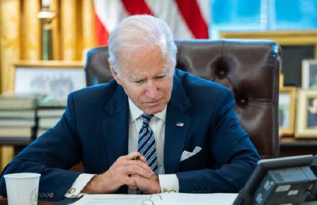 Будемо рішуче діяти. Байден попередив Іран після атак на базу США в Сирії