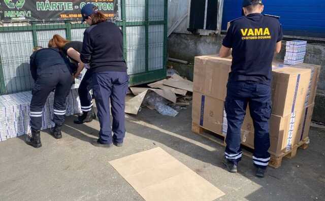 Одеські митники причетні до контрабанди цигарок