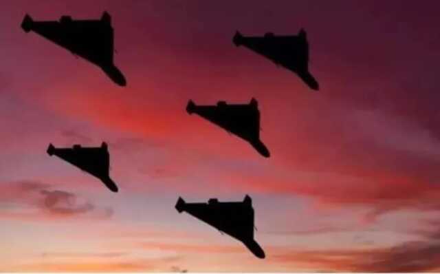 Росія вночі влаштувала масовану атаку на Україну: у Харкові є влучання