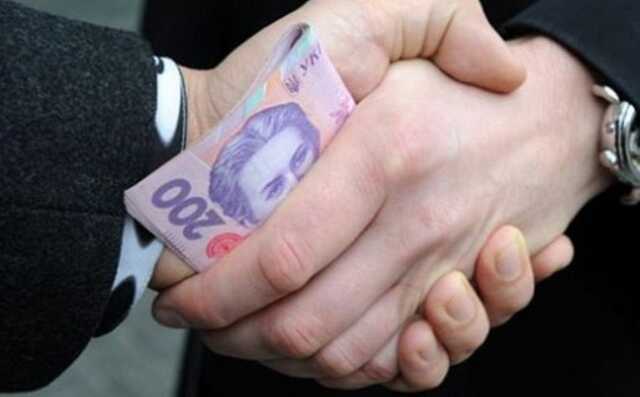 Керівника Яворівського лісництва затримали на хабарі