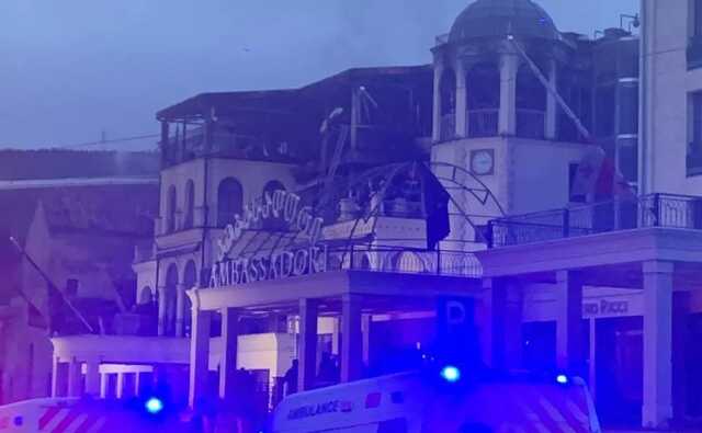 Люди вистрибували із охопленого вогнем готелю: у центрі Тбілісі спалахнула масштабна пожежа