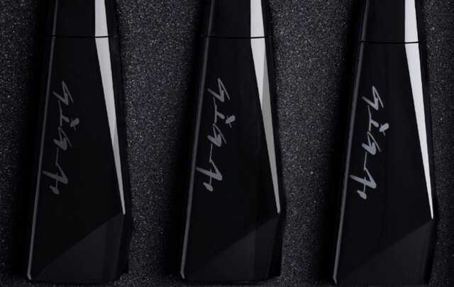 Tesla        Cybertruk