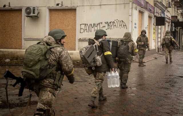 "Ситуація на Бахмутському напрямку залишається складною для нашої армії", – полковник СБУ