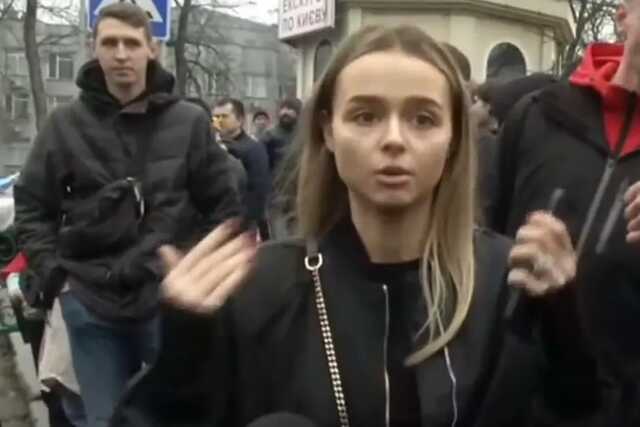 "Це національна безпека!" Дівчина з Маріуполя потужно рознесла фанатів РПЦ і патріарха Кирила