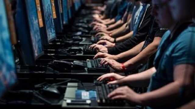 Архів «Вулкану»: хто стругає тролів для ворожої розвідки