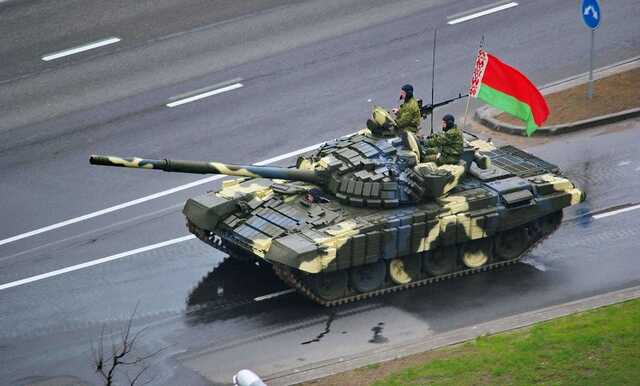 Белоруссия перебросила по меньшей мере десяток танков к границе с Литвой