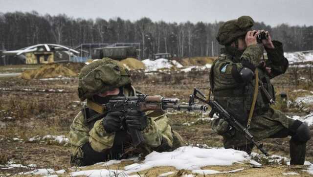 Беларусь снова продлила военные учения