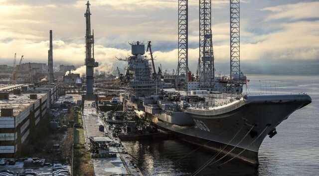 Єдиний російський авіаносець "Адмірал Кузнєцов" залишився без екіпажу, – ЗМІ