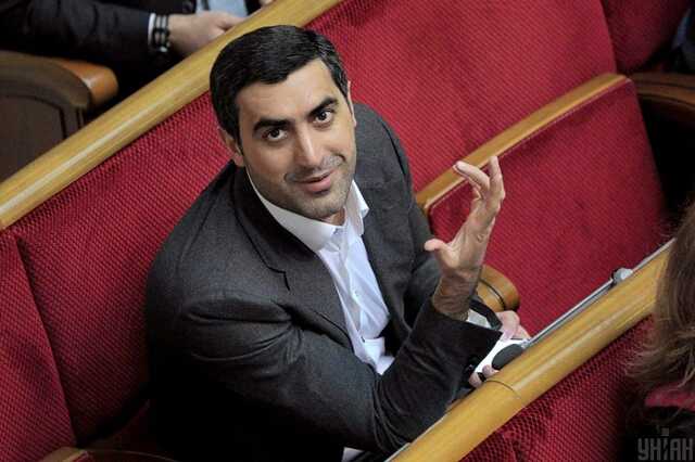 Родина нардепа Мамояна з забороненої ОПЗЖ оновила автопарк на 13 автівок