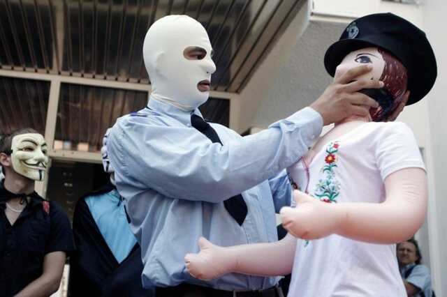 Чому в Україні винні у сексуальному насильстві часто не сидять за ґратами