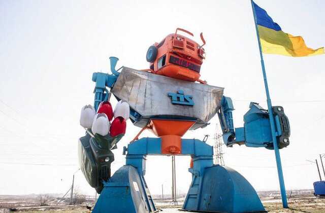 Справа Пивоварського: суд зняв арешт з рахунків групи TIS