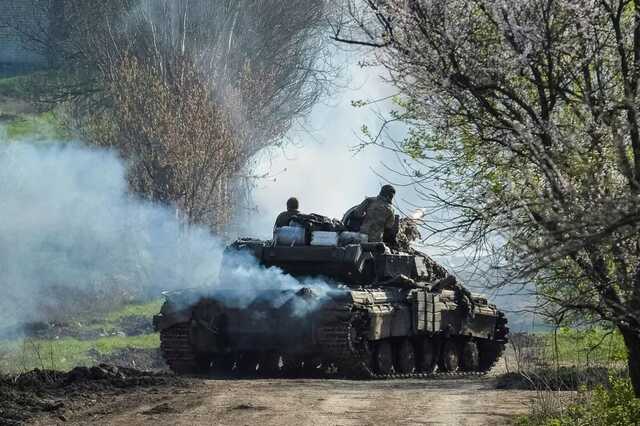 Окупанти намагаються взяти під повний контроль Бахмут і посилили контррозвідувальний режим – Генштаб