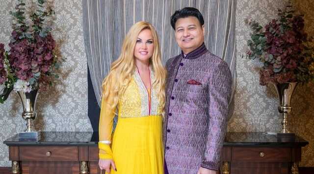 Камалія оголосила, що розлучається з пакистанським мільярдером після 20 років шлюбу