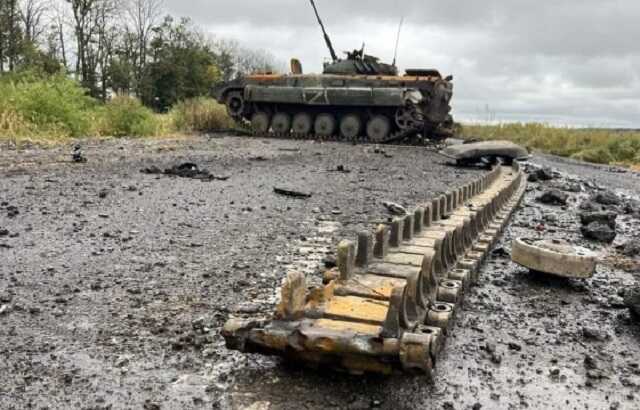 ВСУ за сутки уничтожили 500 оккупантов, 16 ББМ и 7 артсистем