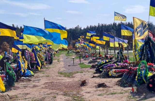 У Полтаві посадовці кладовищ вимагали відкати за поховання загиблих вояків