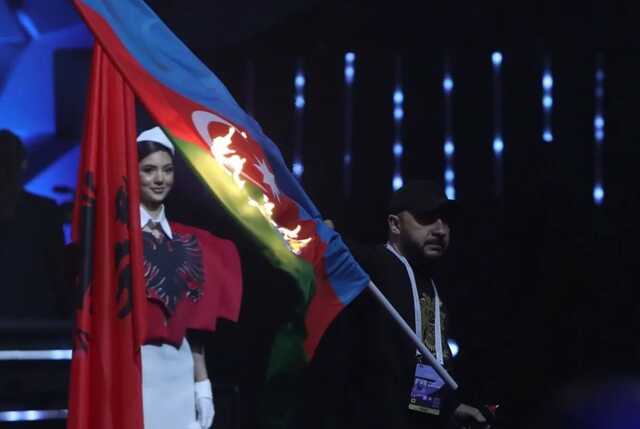 У Вірменії під час відкриття чемпіонату Європи підпалили прапор Азербайджану