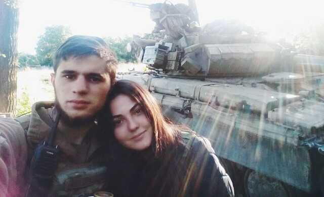 Дівчинка з Маріуполя прийшла на могилу Да Вінчі і передала лист його нареченій