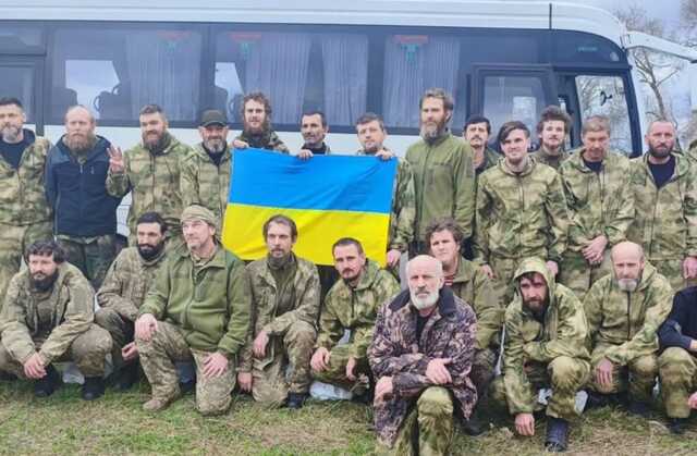 Повернули 130 людей: відбувся великий Великодній обмін полоненими