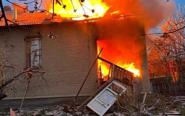 Окупанти обстріляли Костянтинівку: влучили у будинки та гуртожиток