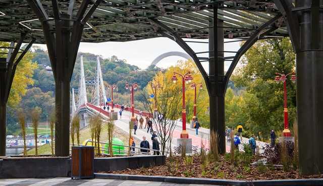 У Києві на Трухановому острові затопило парк екстремальних розваг