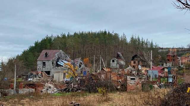Місто практично знищене: з’явилося відео зі зруйнованого боями Святогірська