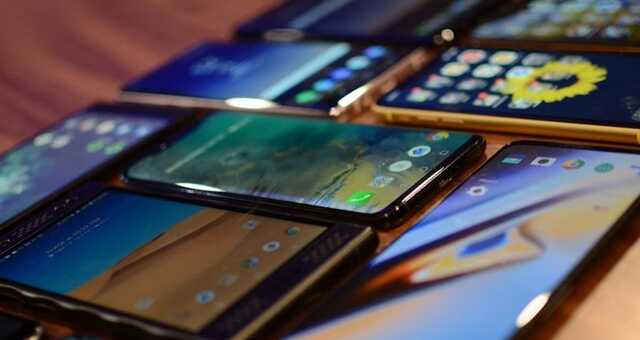 В России существенно увеличился спрос на китайские смартфоны из-за санкций, - Reuters