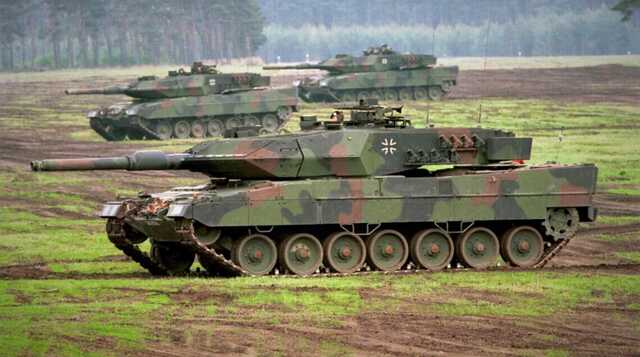   Leopard 2A4,  ,    