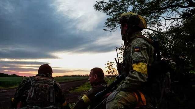 Украинским защитникам Бахмута отправили 100 дронов-камикадзе, - глава Минцифры