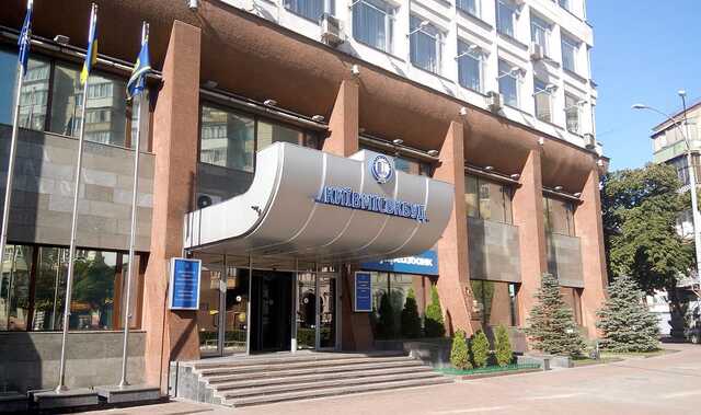 В Киеве полностью остановилось строительство жилья, "Киевгорстрой" оказался на грани банкротства