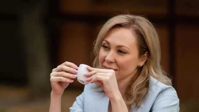 Чиновница из команды Раисы Богатыревой оскандалилась съемками в клипе о Бахмуте