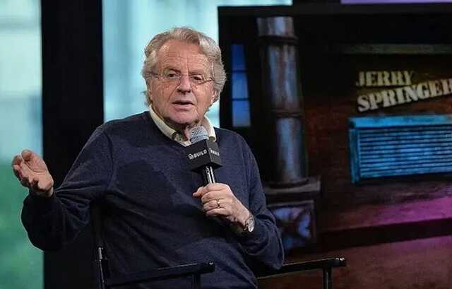 Умер легендарный американский телеведущий, чье шоу было популярней программы Опры Уинфри