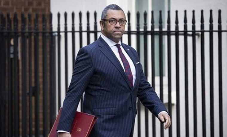 Британия эвакуировала из Судана более 2 тысяч человек