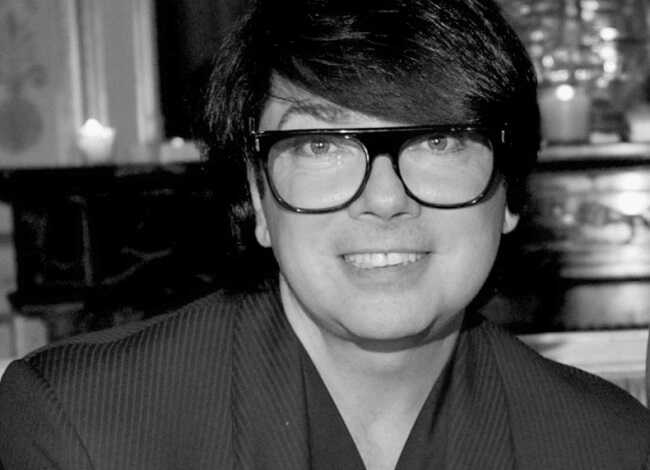 Умер модельер Валентин Юдашкин