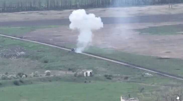 Полювання вдалося: українські військові "демілітаризували" російський танк разом із загарбниками