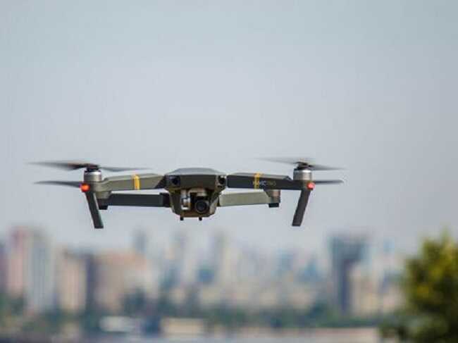 "Атака на Путіна": у Москві з переляку заборонили польоти дронів