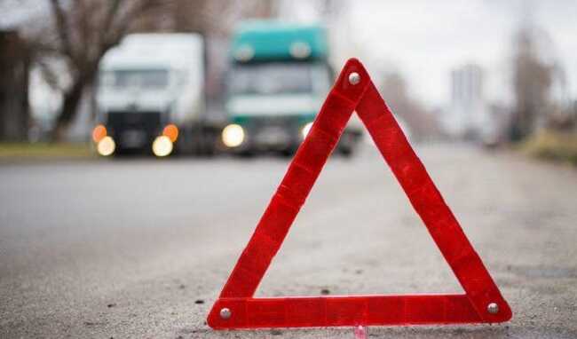 У Росії вантажівка, що перевозила снаряди, потрапила в ДТП