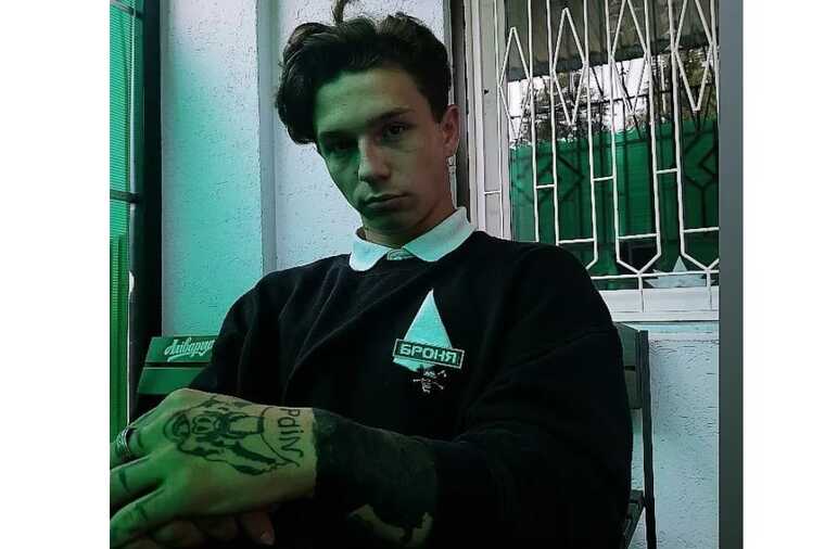 "Тело придется почистить": в Беларуси задержан мужчина за татуировку с гербом Украины