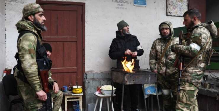 Пси режиму Путіна: генерал СБУ оцінив ефективність заміни "вагнерівців" на "кадировців" у Бахмуті