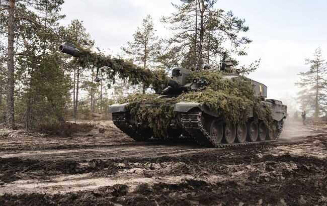         Challenger 2, - 