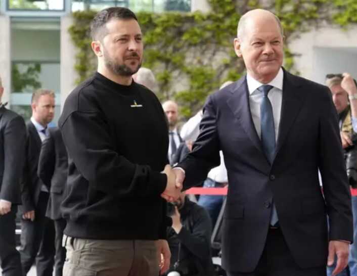 Шольц українською оголосив про безпрецедентний пакет допомоги Україні на €2,7 млрд євро