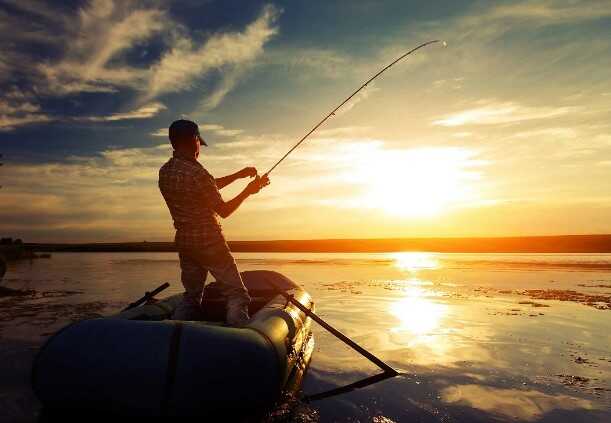 У Києві через нещасний випадок із рибалкою відключали світло на Троєщині