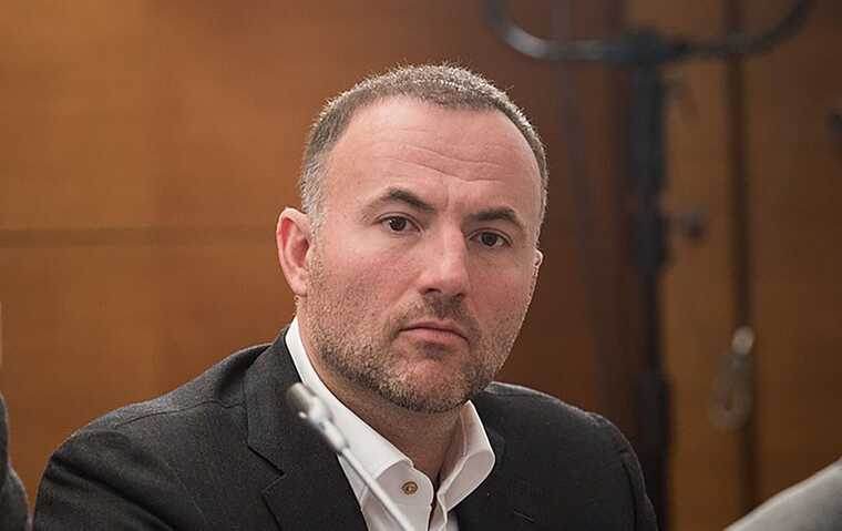 СБУ повідомила про підозру підсанкційному бізнесмену Фуксу